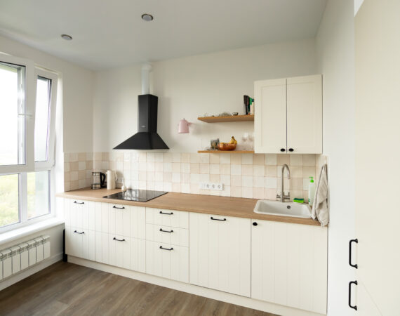 Белая кухня в стиле скандинавский минимализм